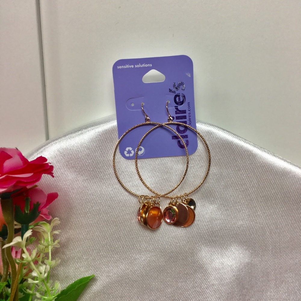 ❤️5/25$❤️Clare’s Round Earrings Brand New